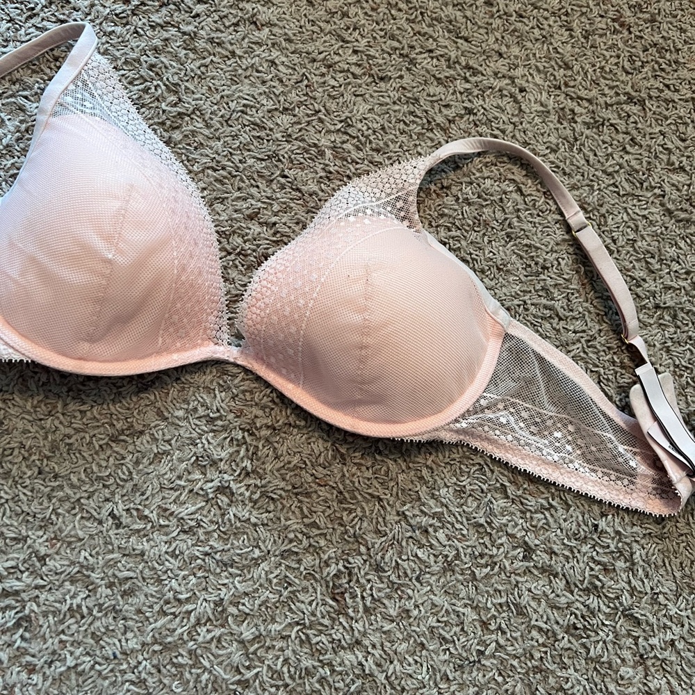 VS light pink bra